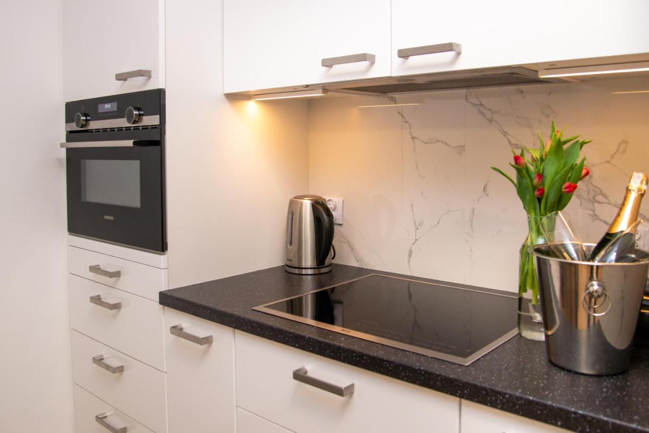 Maya'S Flats & Resorts 49 - Spacious 3 Rooms Apartment In Szafarnia Γκντανσκ Εξωτερικό φωτογραφία
